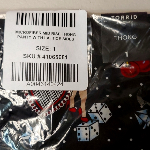 ♥️NWT VINTAGE TORRID THONG PANTY - LOVERS TATTOO HEART PINUP PRINT - PLUS SIZE - Picture 5 of 14